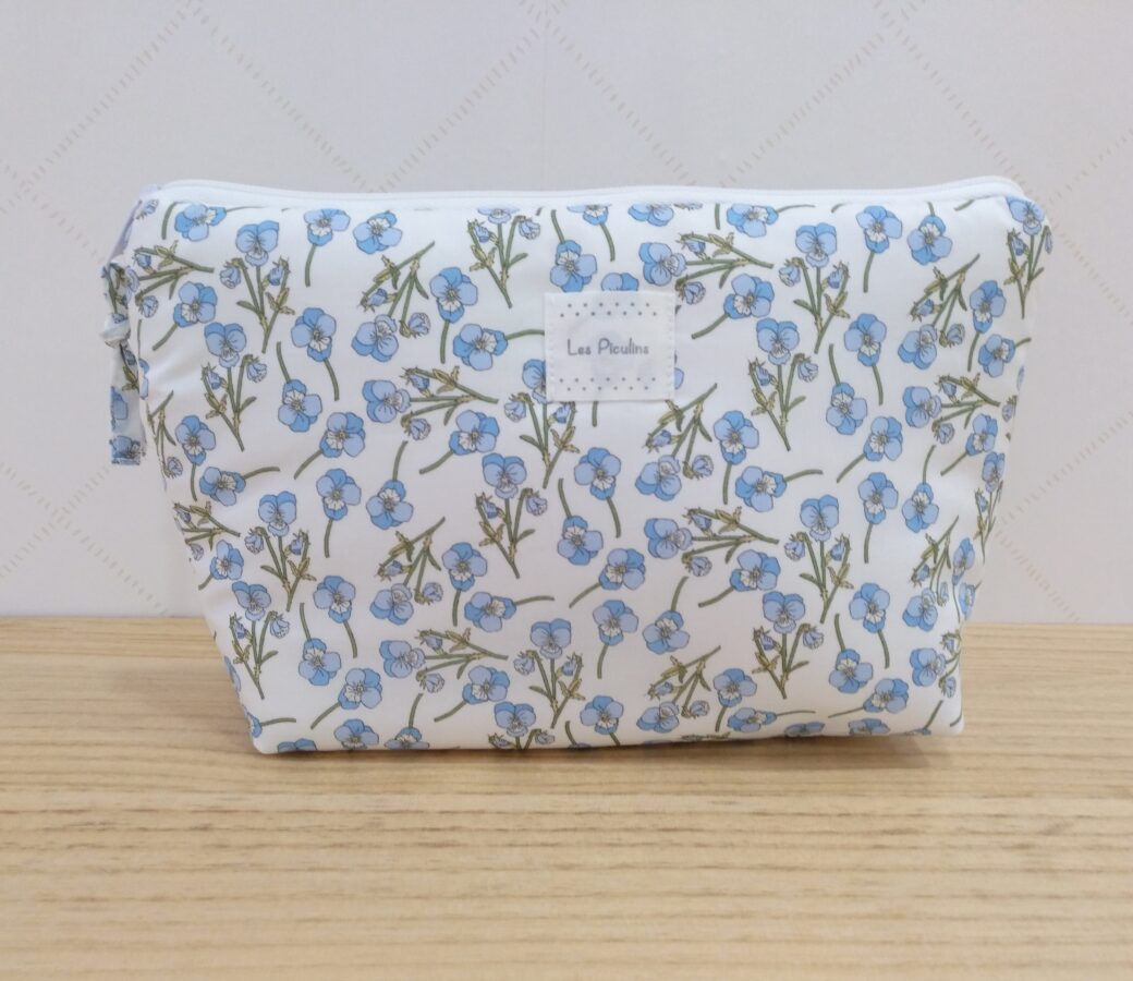 Liberty Blue Bouquets toiletry bag